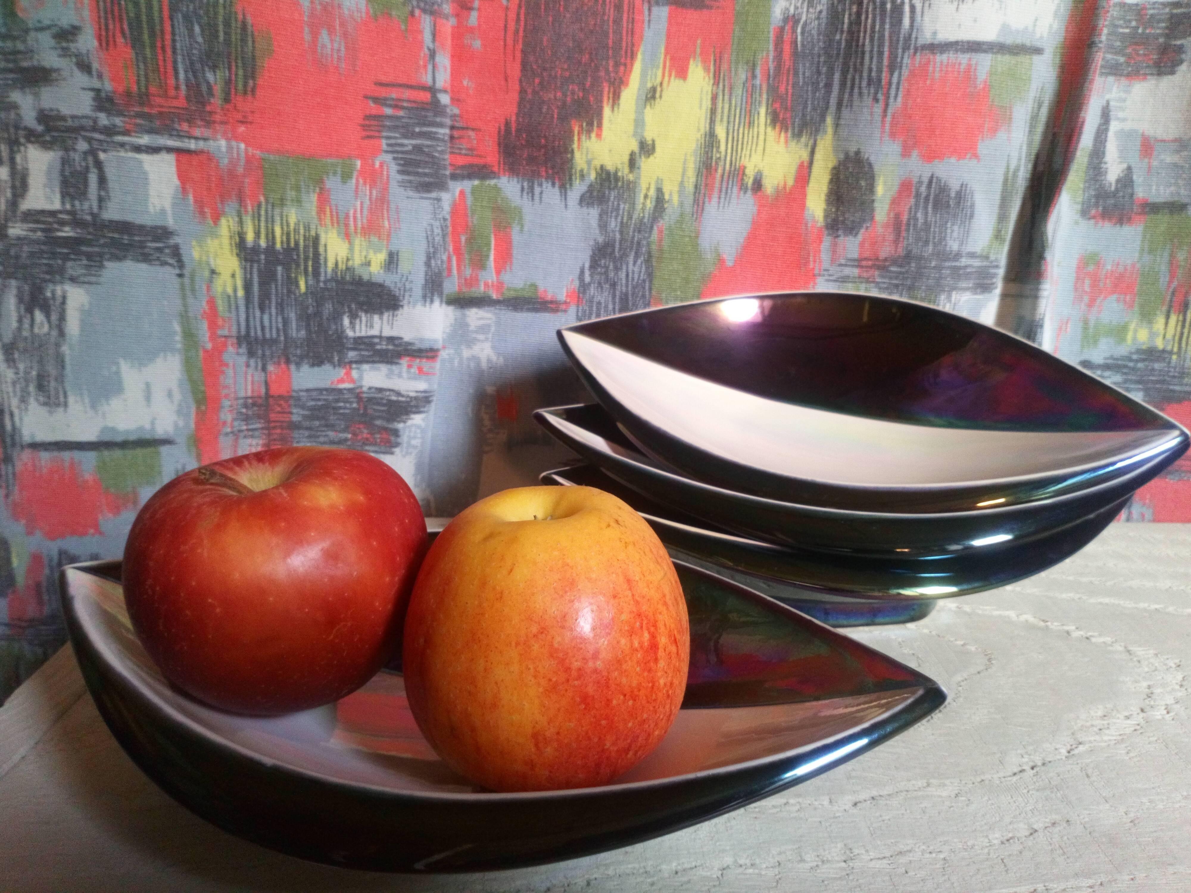 Four vintage Verceram ceramic dessert plates