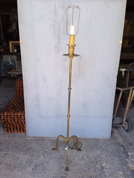 Brutalist beaten iron floor lamp ep 1940/50