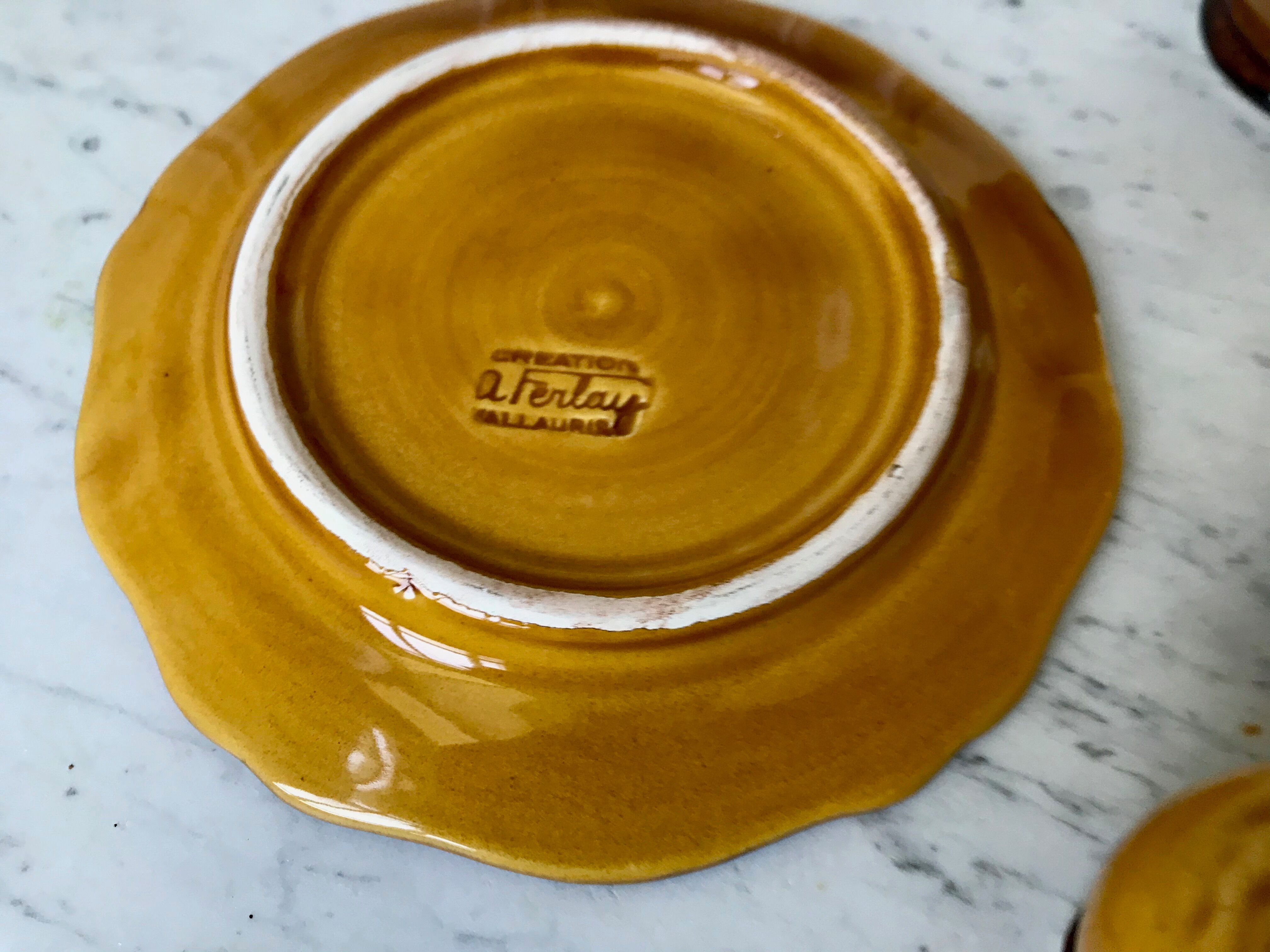 Serviteur Vallauris jaune vintage années 70