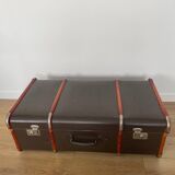 Old storage trunk / suitcase