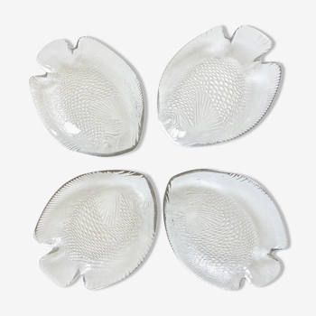 4 glass fish cups