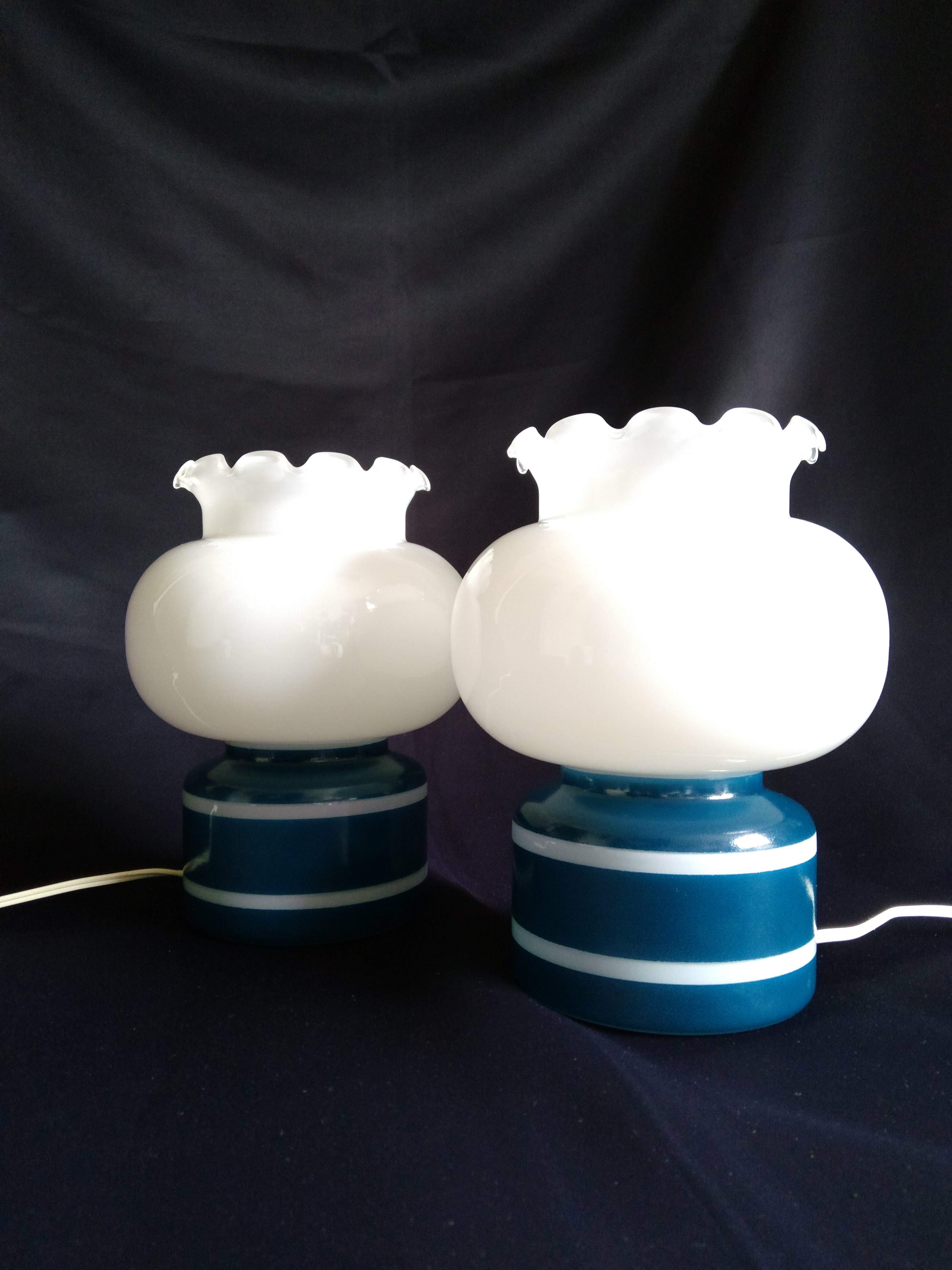 Pair of duck blue and white opaline lamps