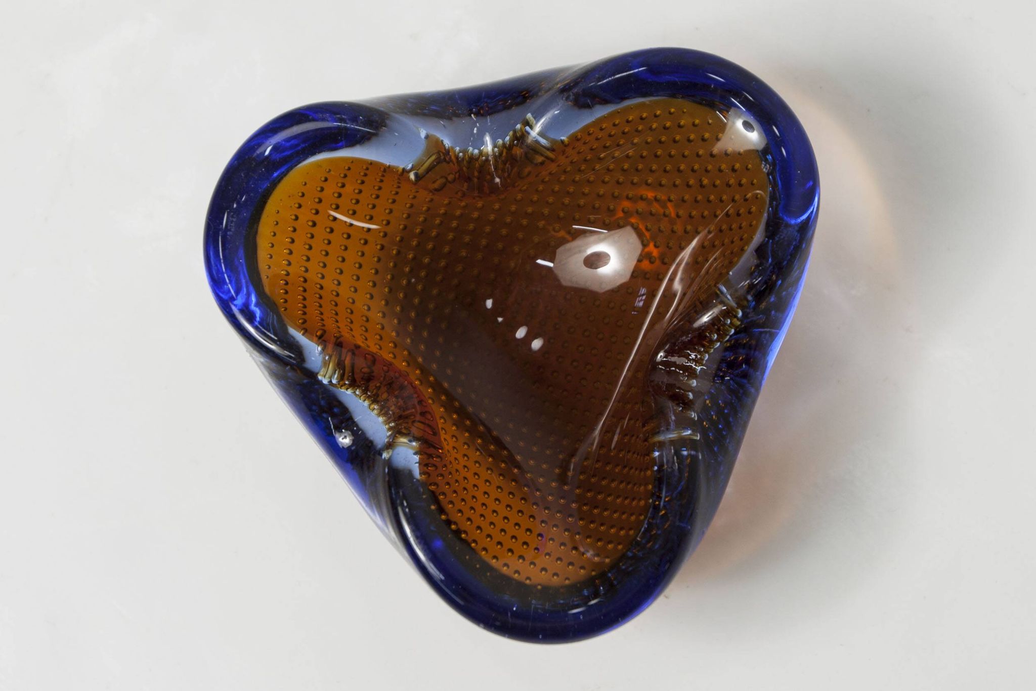 Cendrier Murano verre bullé orange bleu et transparent 1960