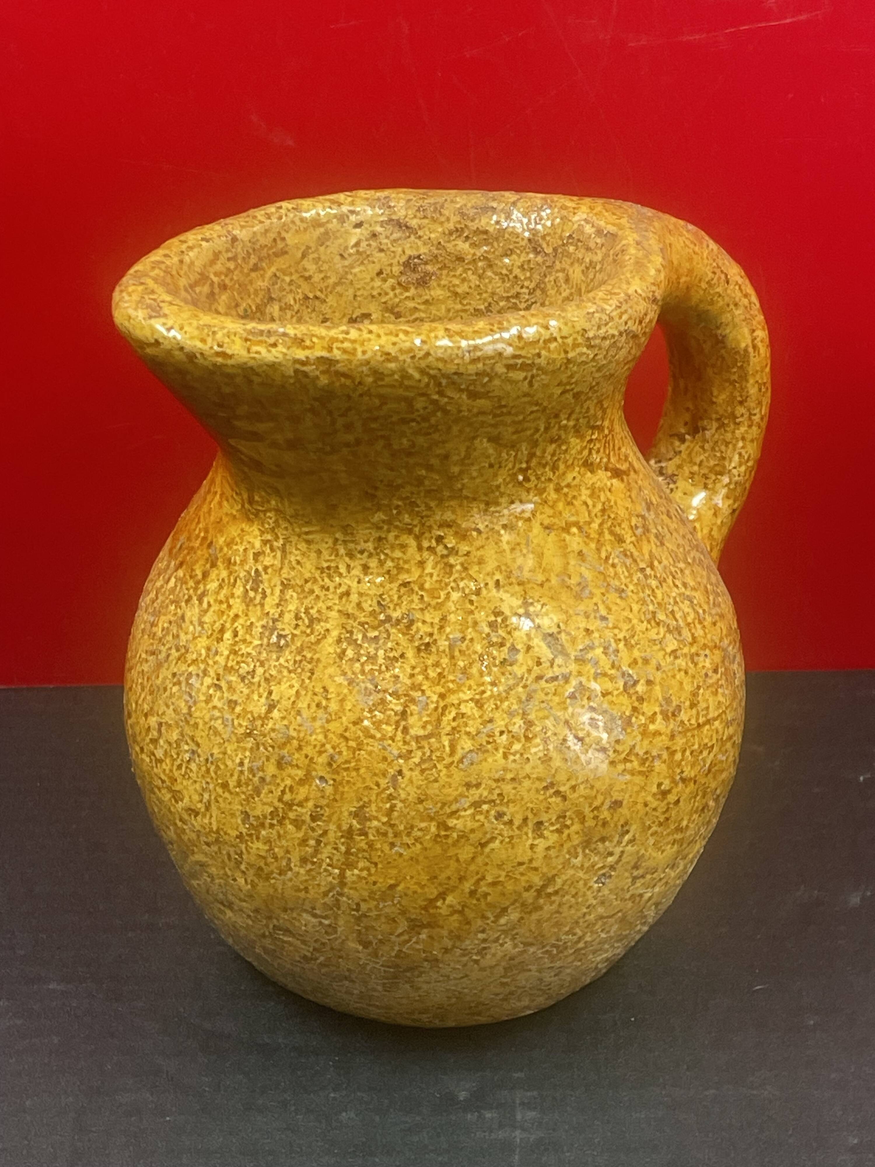 Contemporary ceramic very heavy modernist pitcher to identify H 16.5 cm