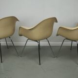 Set of Three Parchment Fiberglass DAX Armhairs Eames for Herman Miller / Vi