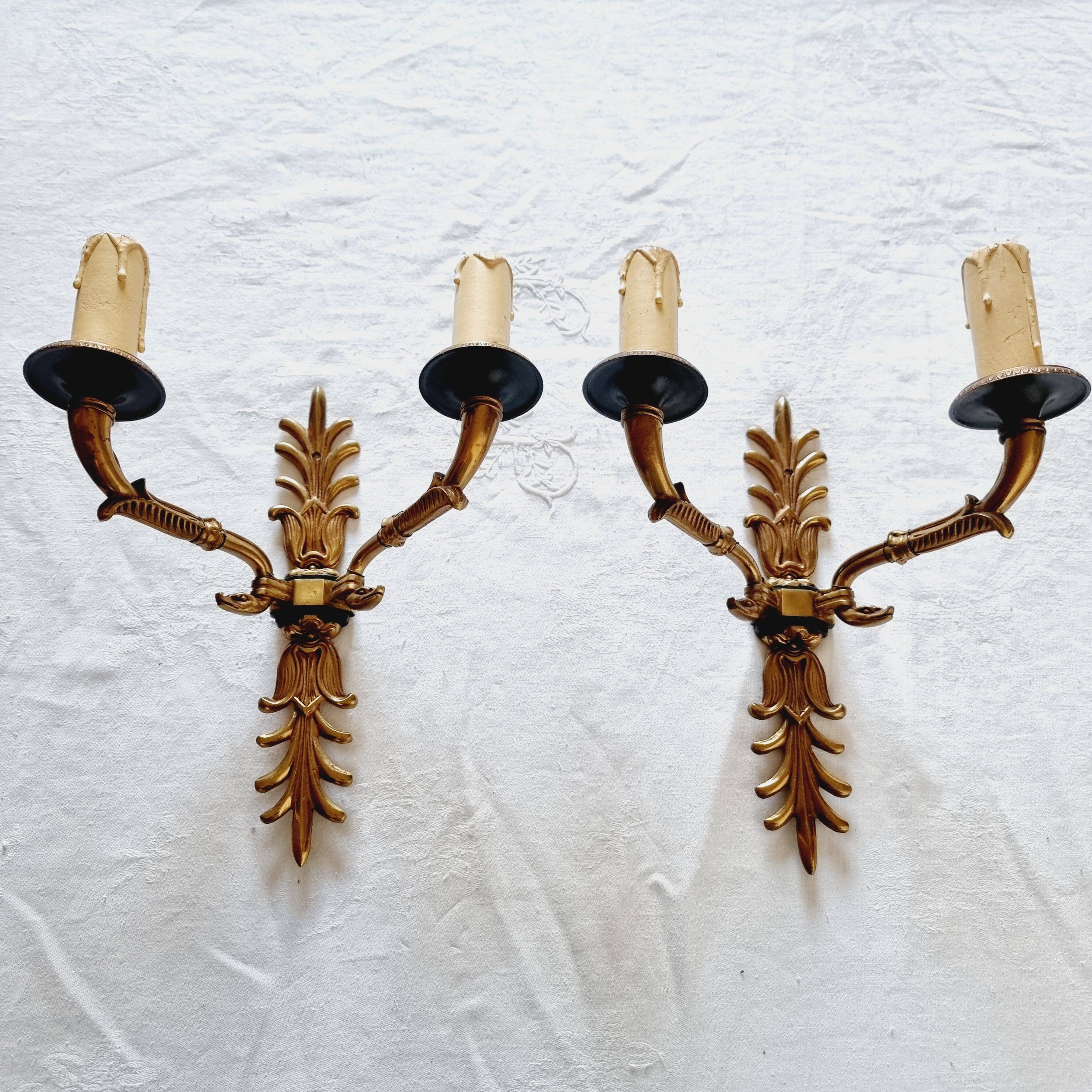 Pair of Empire style wall sconces in gilded bronze and Empire green, mid