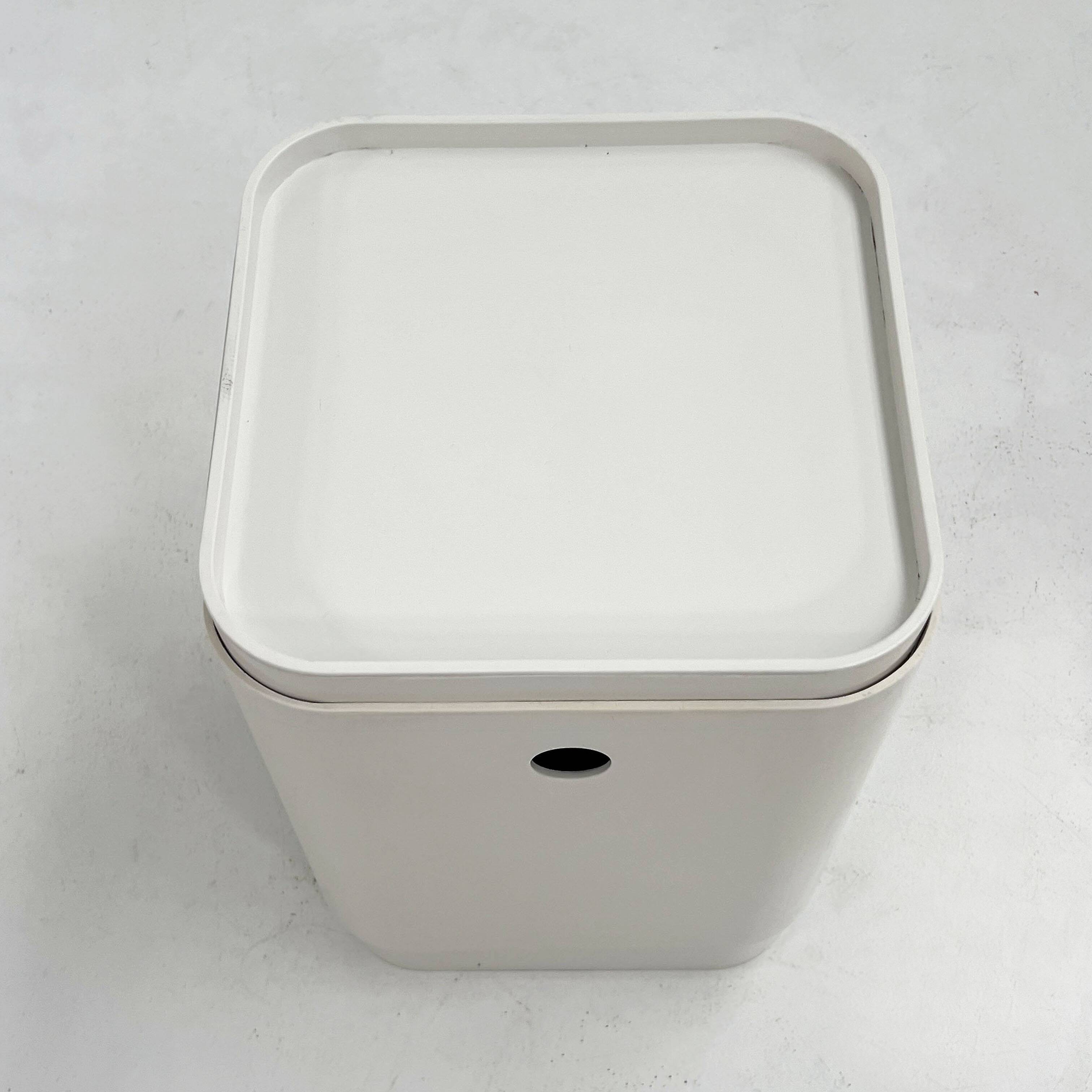 Storage furniture, laundry basket by Anna Castelli for Kartell, 1970
