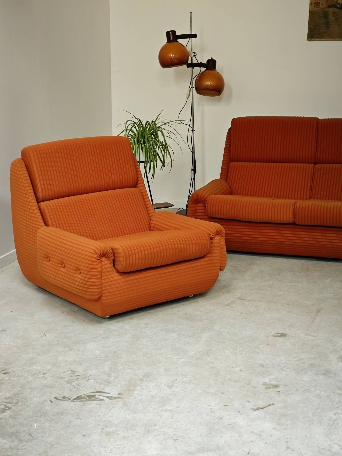 Complete orange salon JITONA in Atlantis Space Age style from the 1970s.