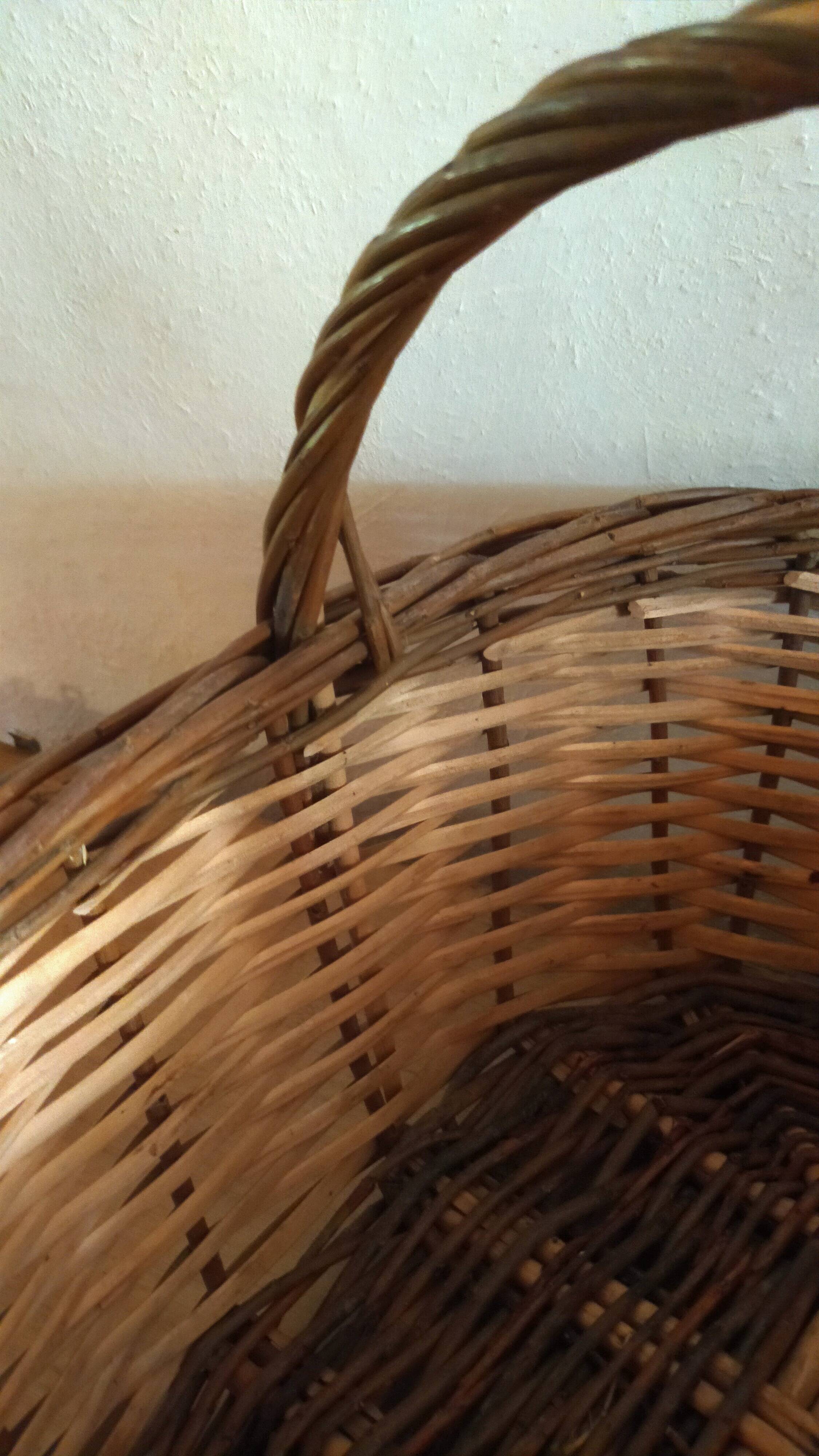 Wicker basket