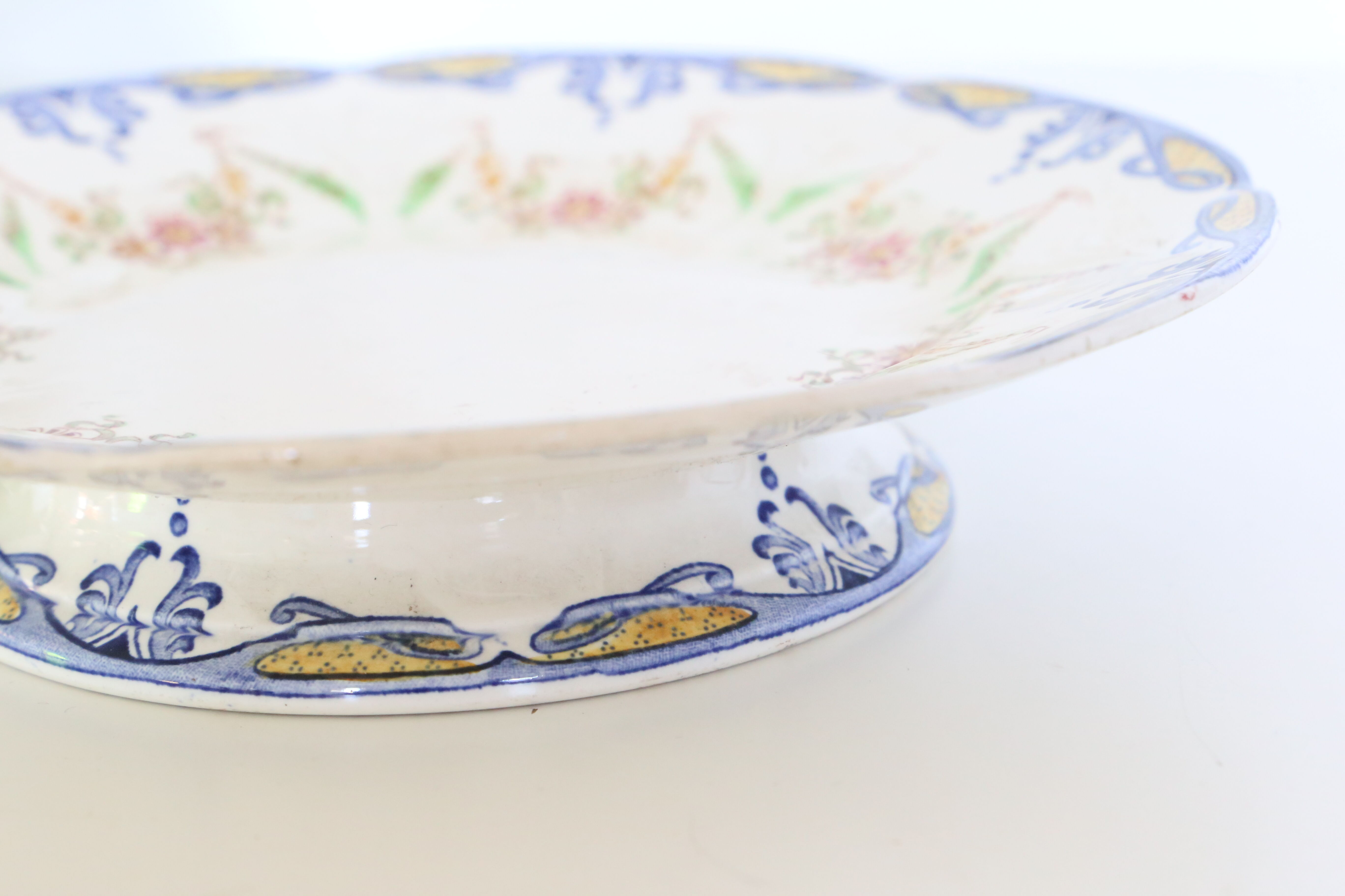 Servant dish on piedouche, Grand Dépôt Paris E. Bourgeois, 19th century