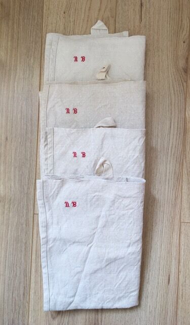 Set of 4 old tea towels in thick linen