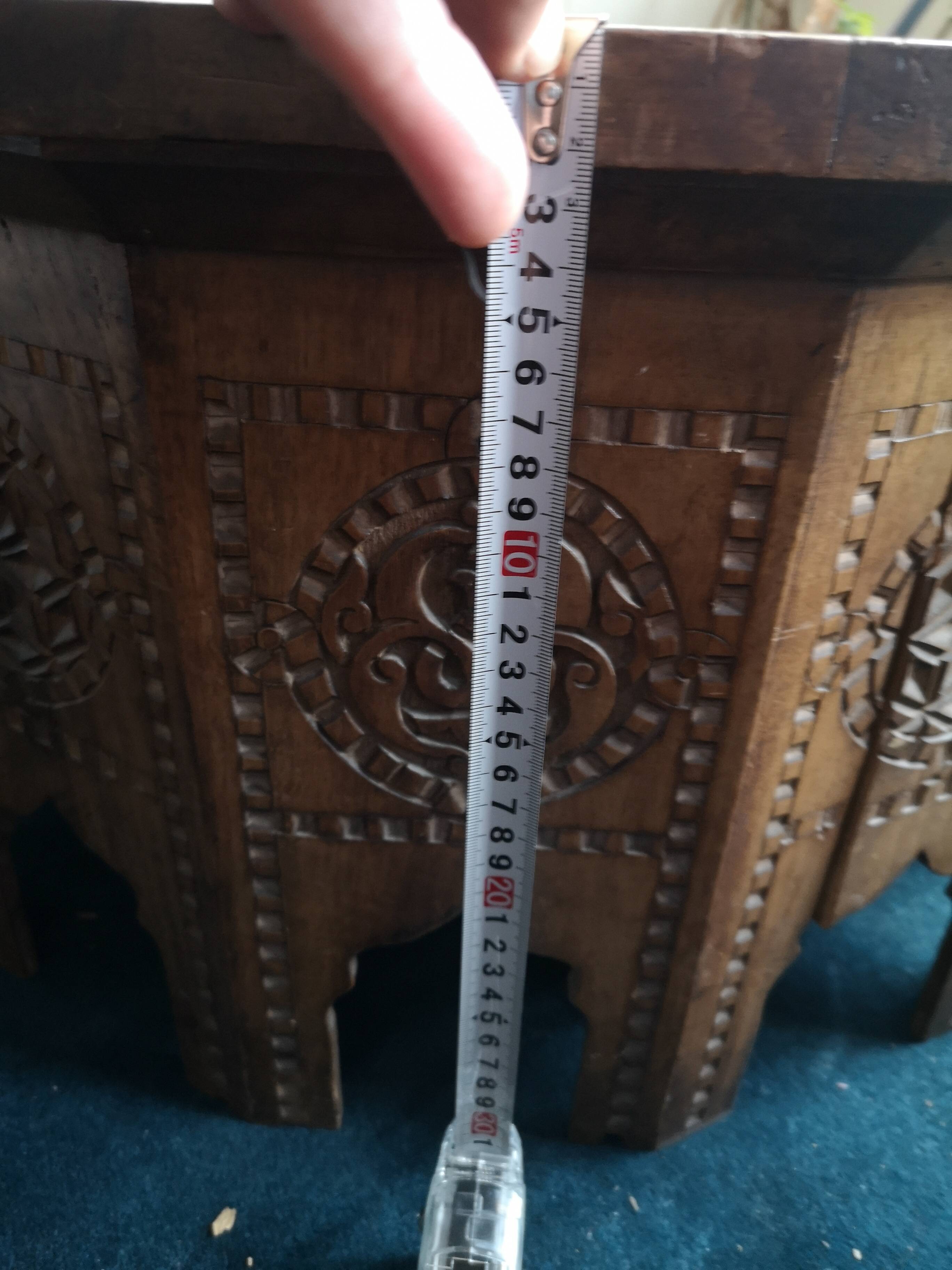 Ispahan round coffee table