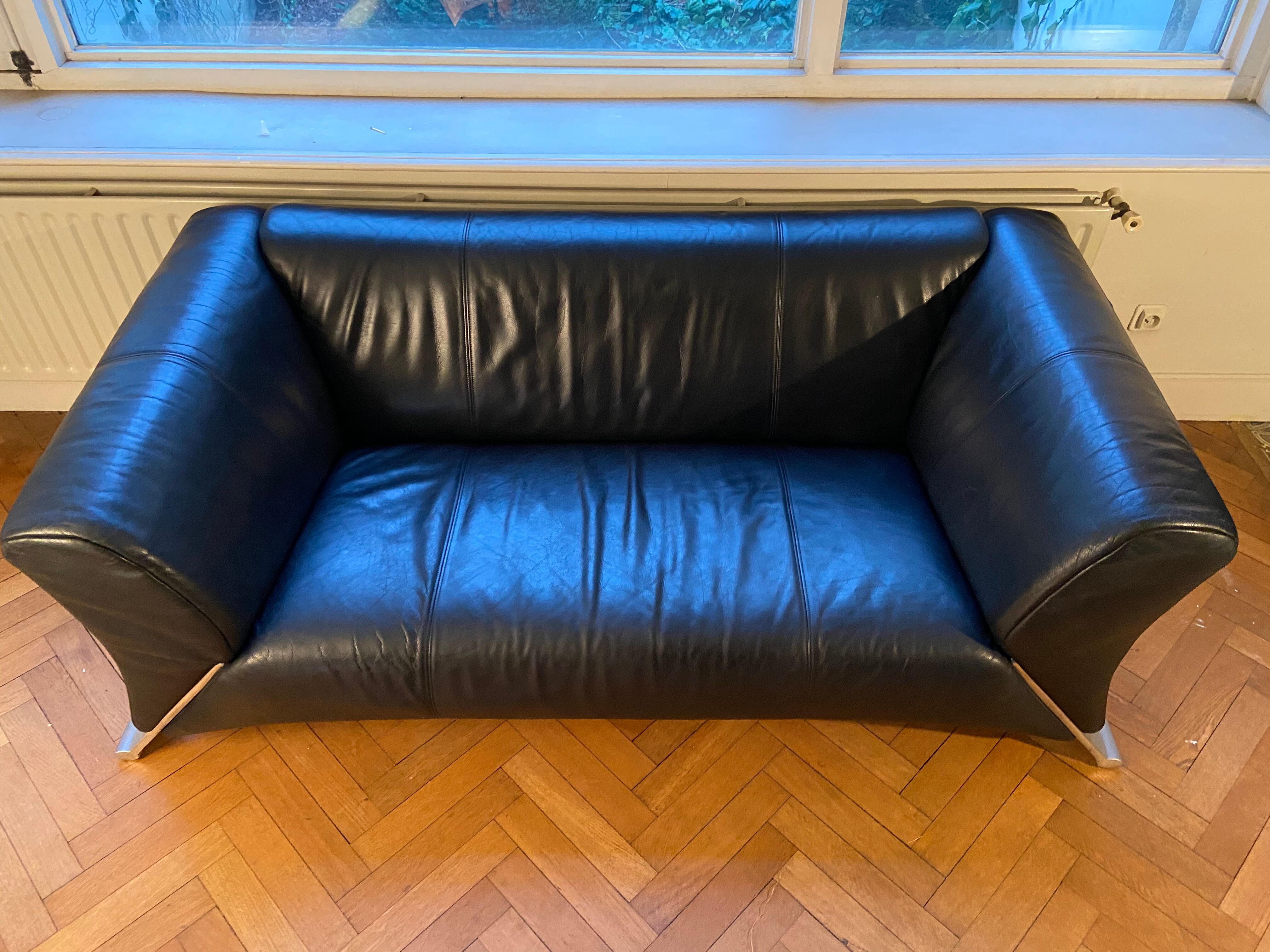 Rolf Benz 2-seater black leather sofa, Germany, 1980s