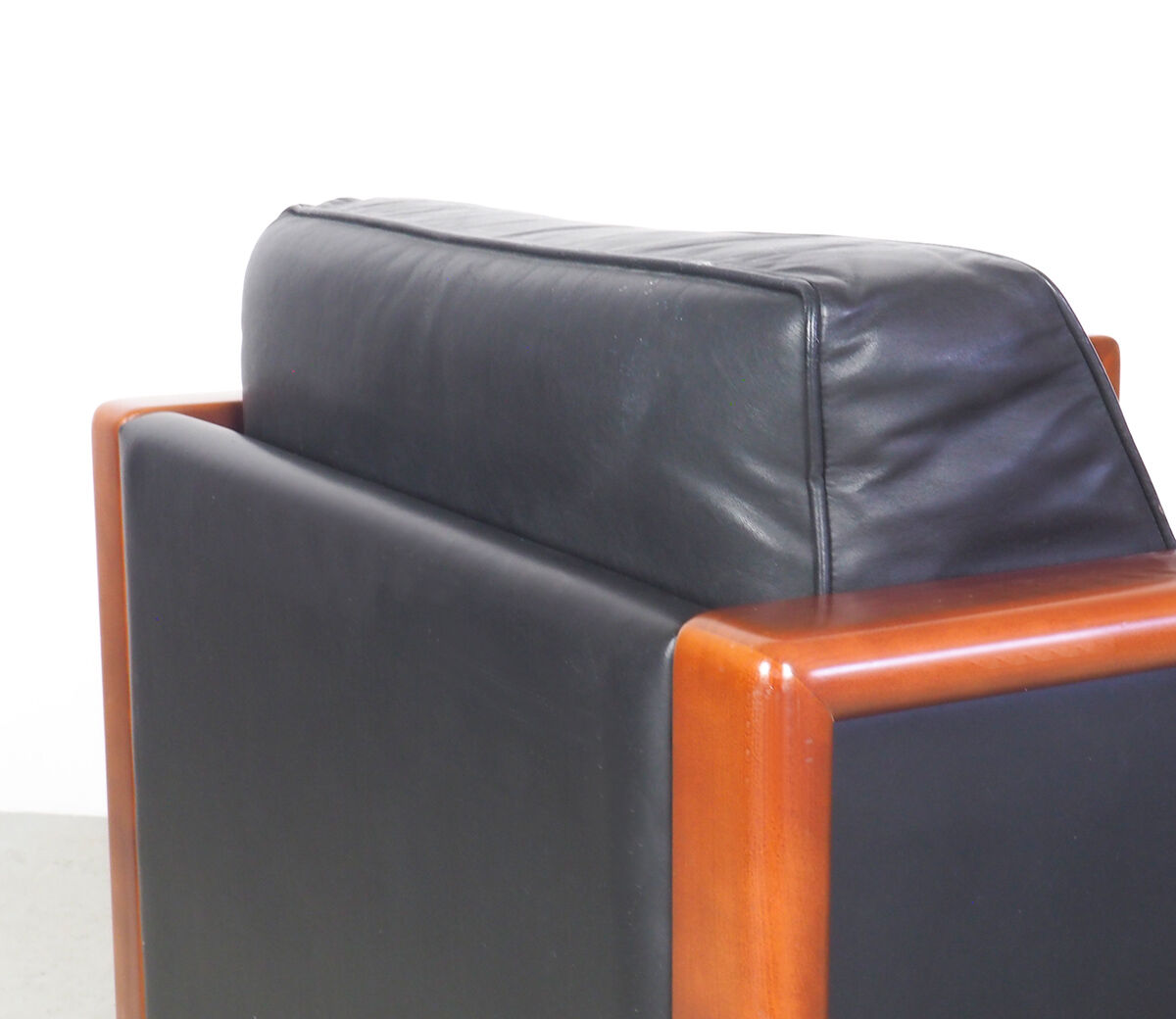 2 vintage Walter Knoll leather lounge chairs, 1970's