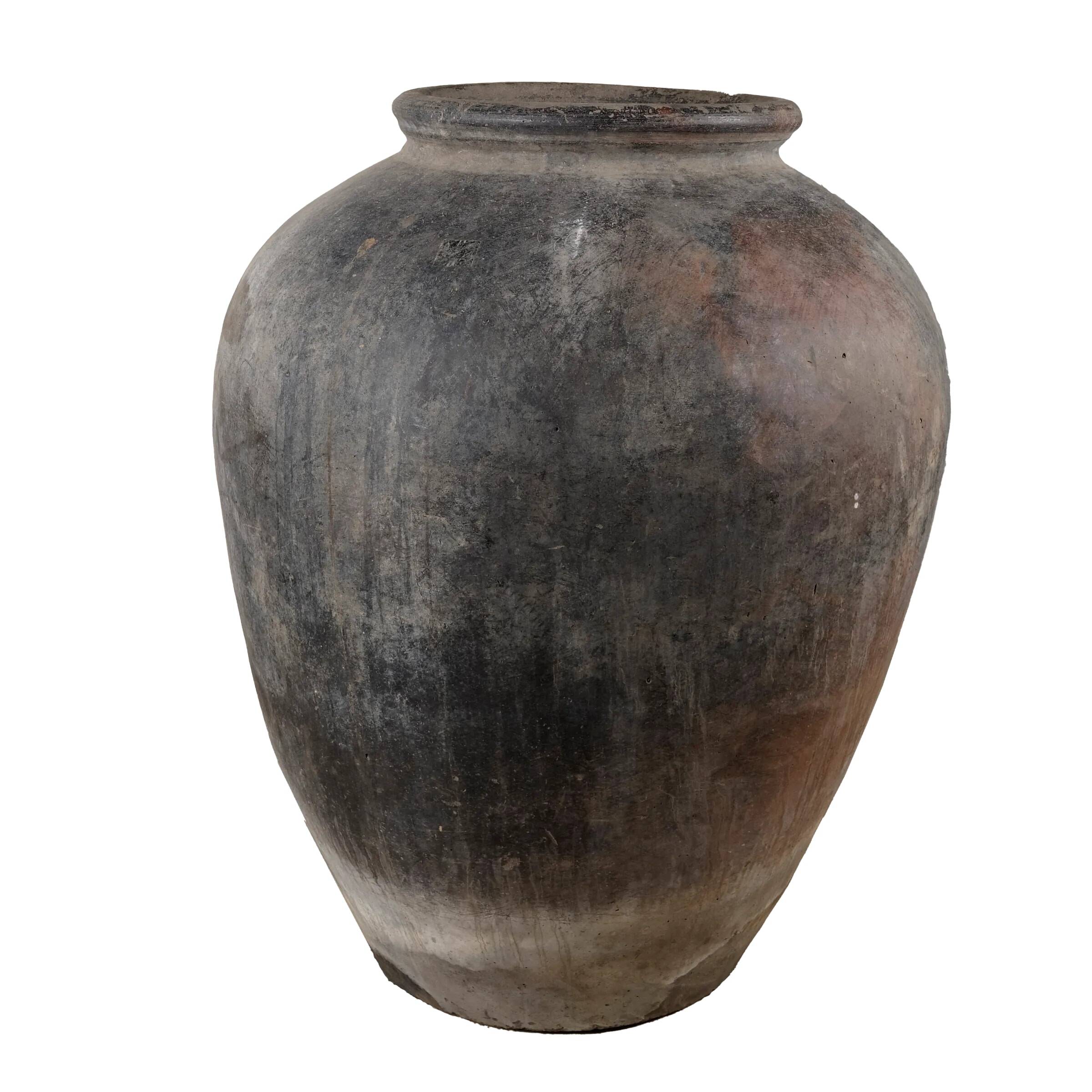 Anaaj - Large Indian terracotta jar no. 1