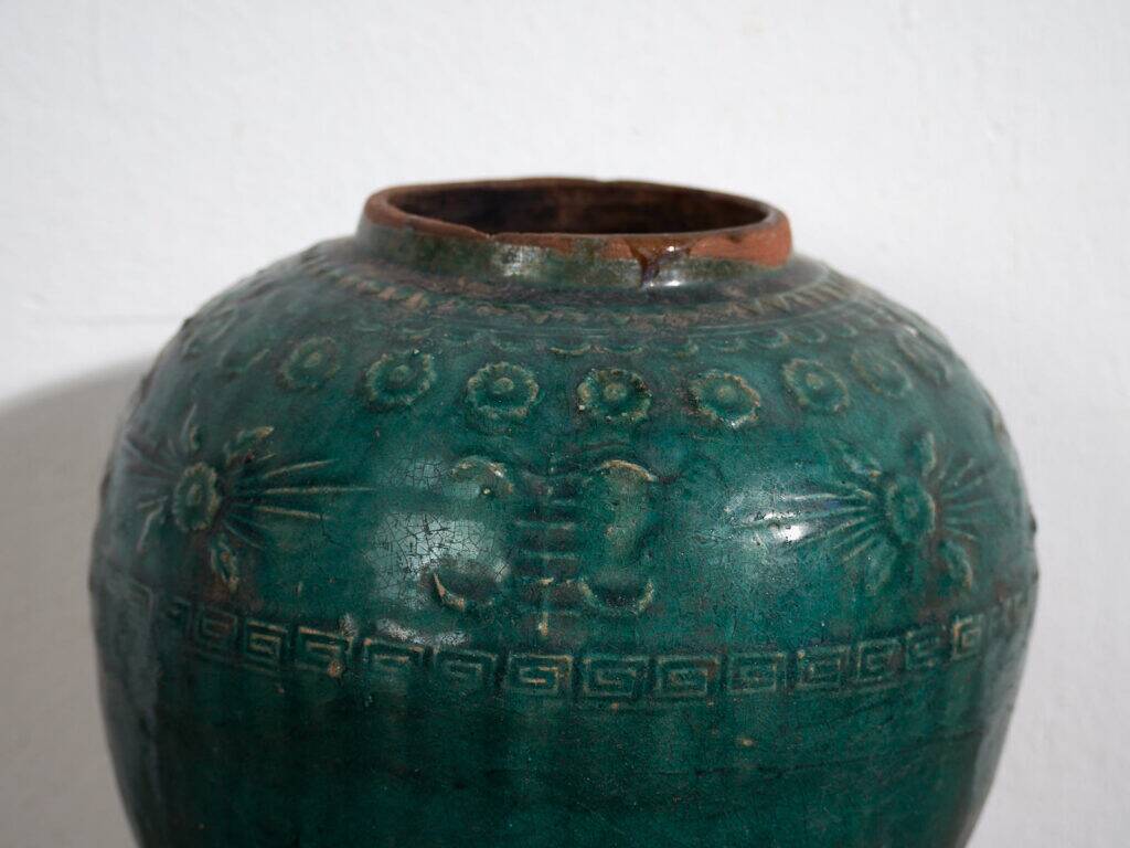 Small ancient emerald green vase (circa 1820) #12
