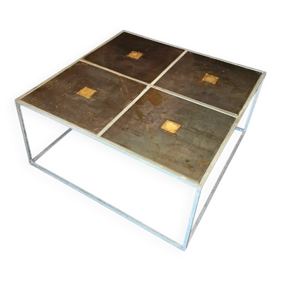 Table basse brutaliste unique des années 1980 avec des plateaux en métal lourd / cuivre / acier.