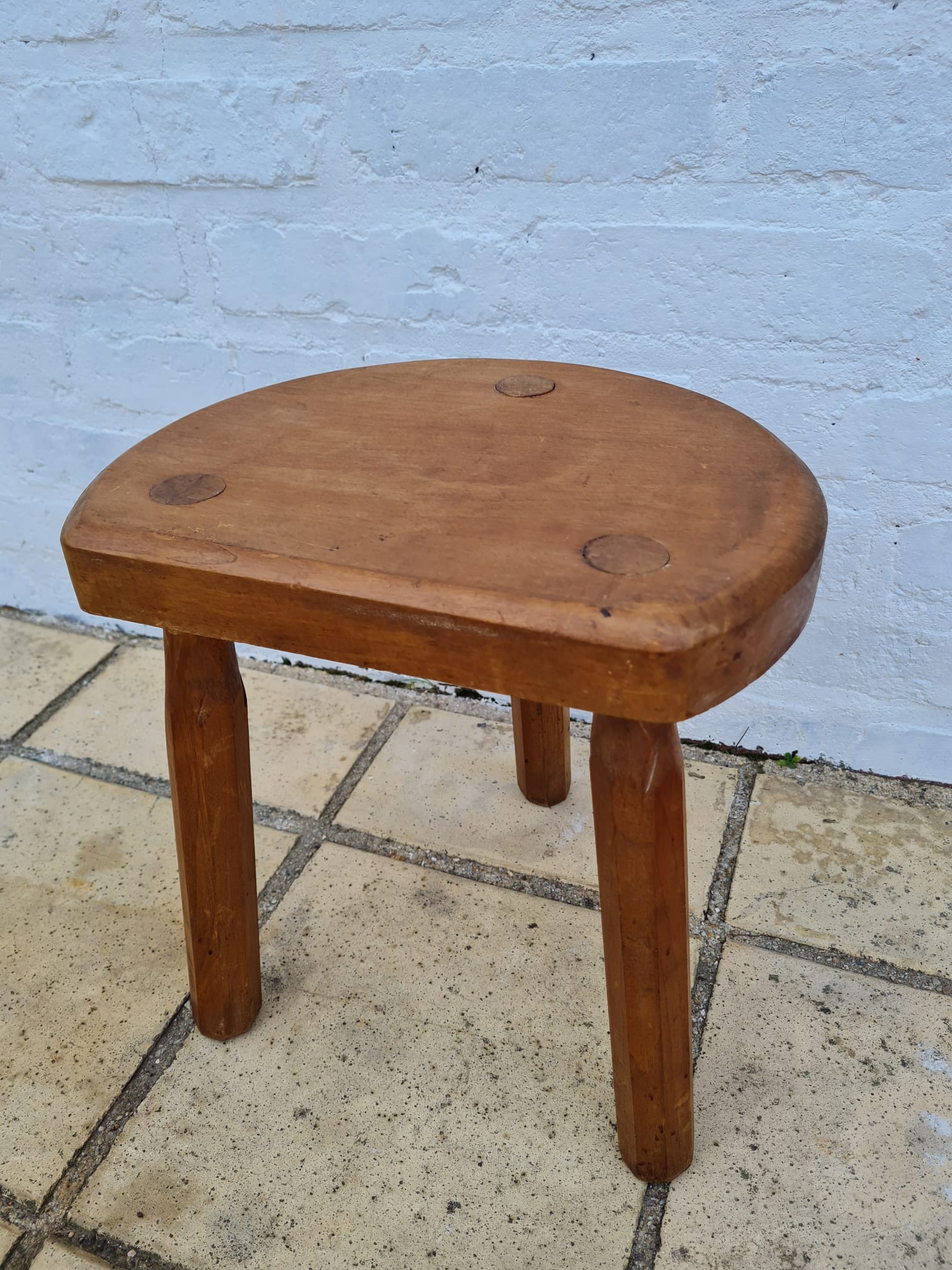 Tripod stool