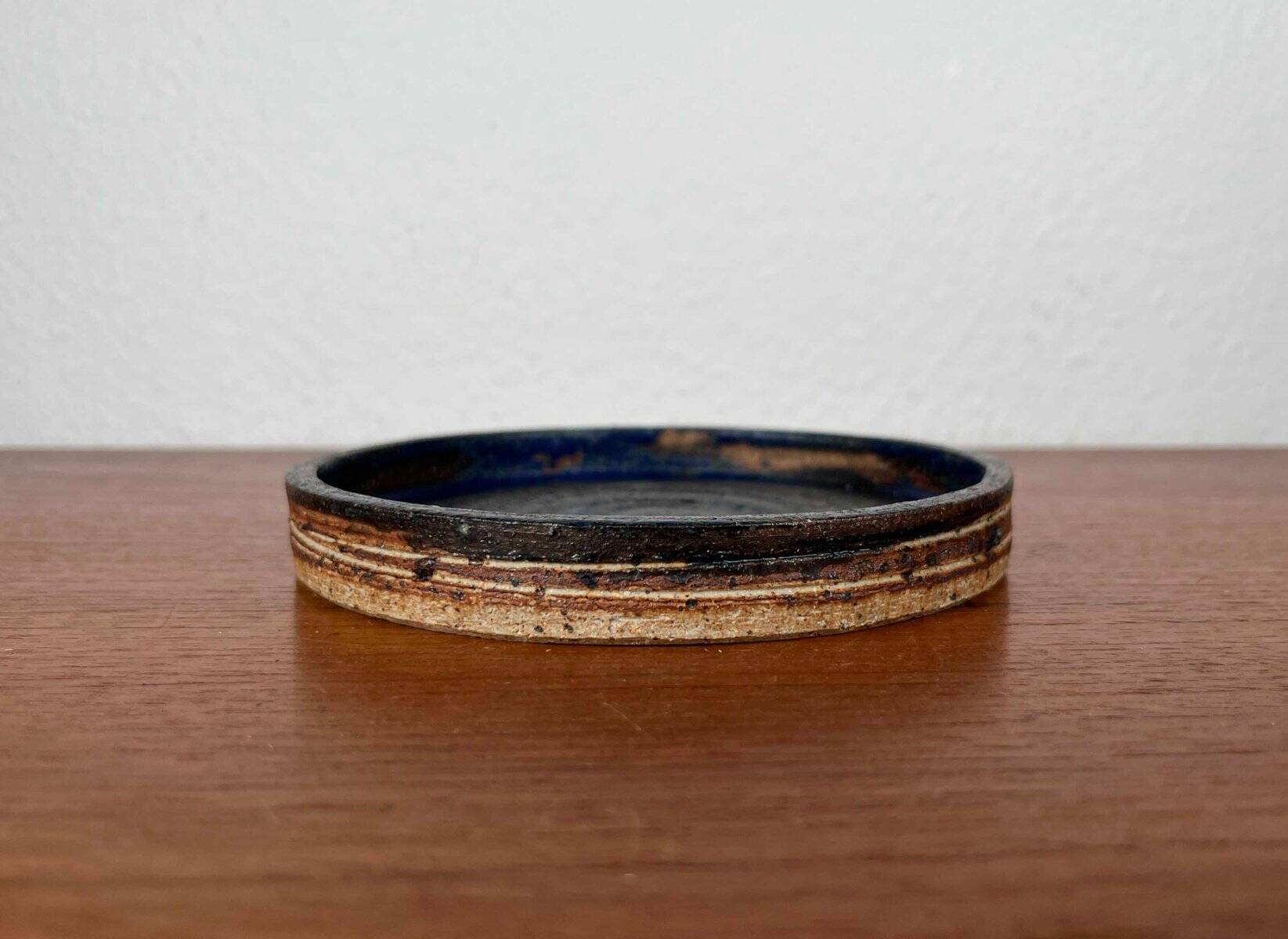 Mid-century modern Danish studio pottery bowl by Tue Poulsen for Tue Keramik, 1960s.
