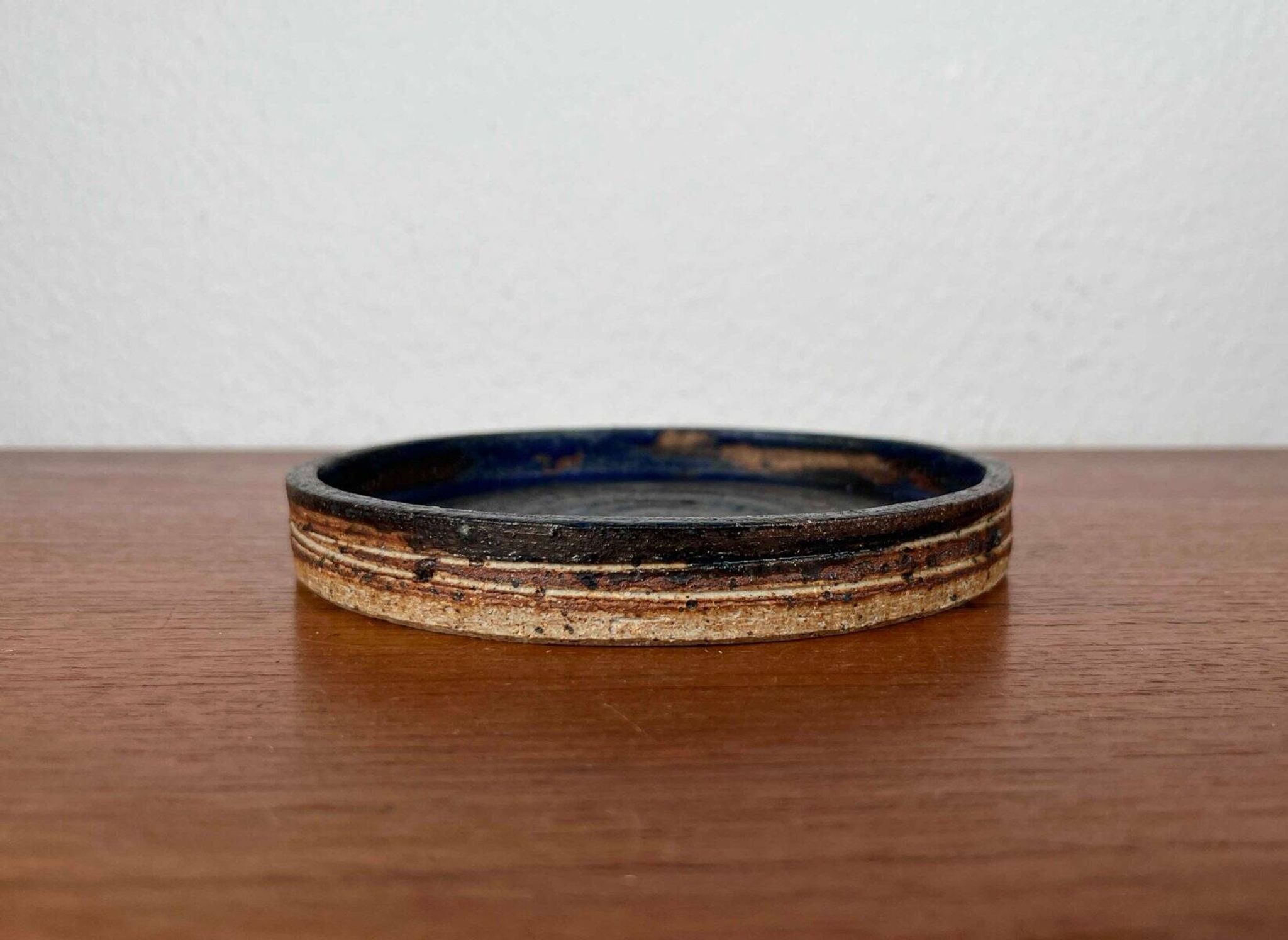 Mid-century modern Danish studio pottery bowl by Tue Poulsen for Tue Keramik, 1960s.