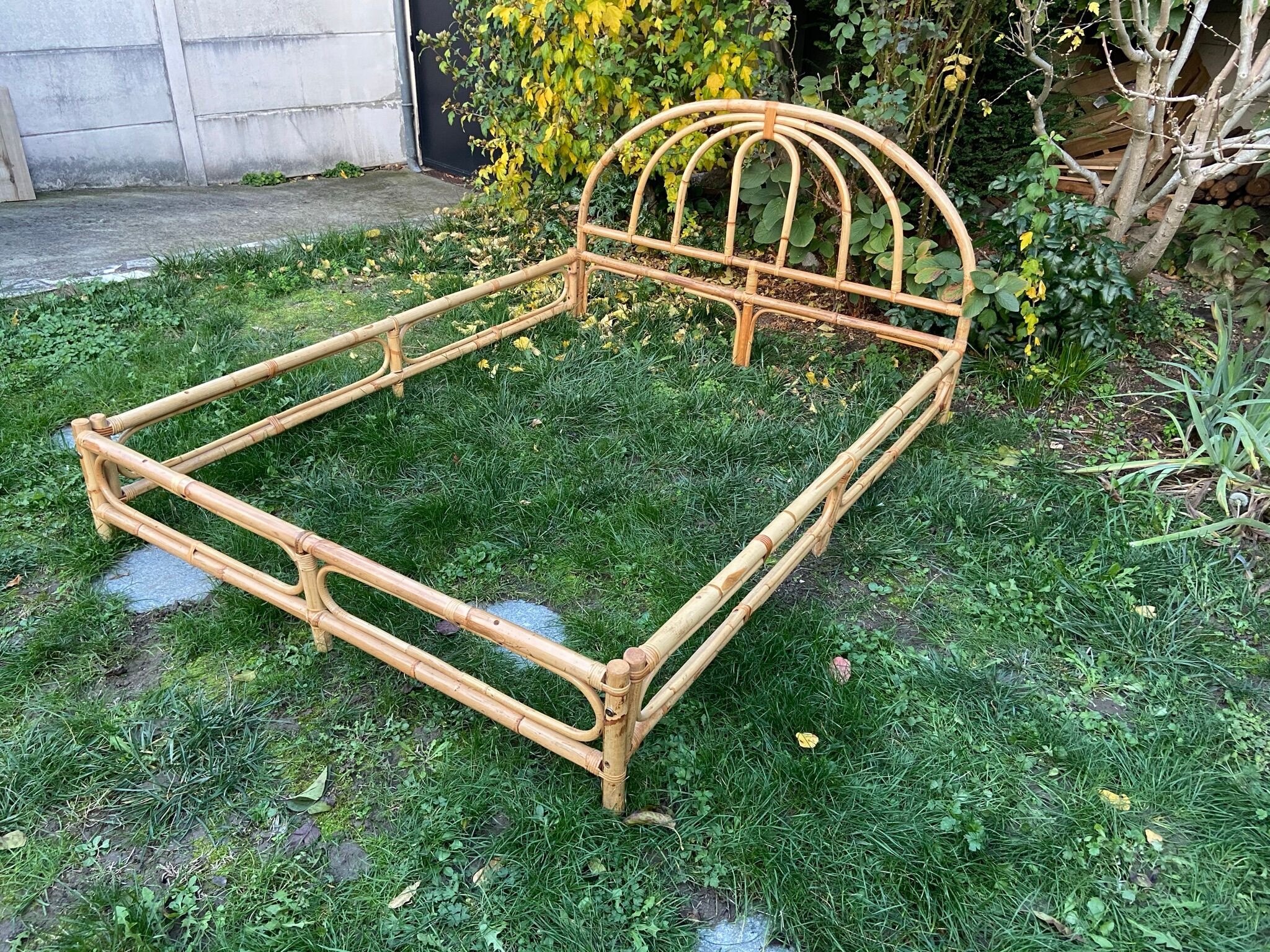 140x190 rattan and bamboo bed frame