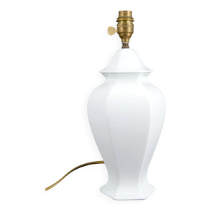 Lampe en porcelaine blanche,