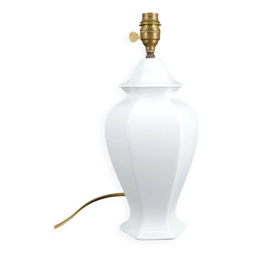 Lampe en porcelaine blanche, France, circa 1950-1960