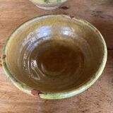 Set of 4 bowls and 1 dish