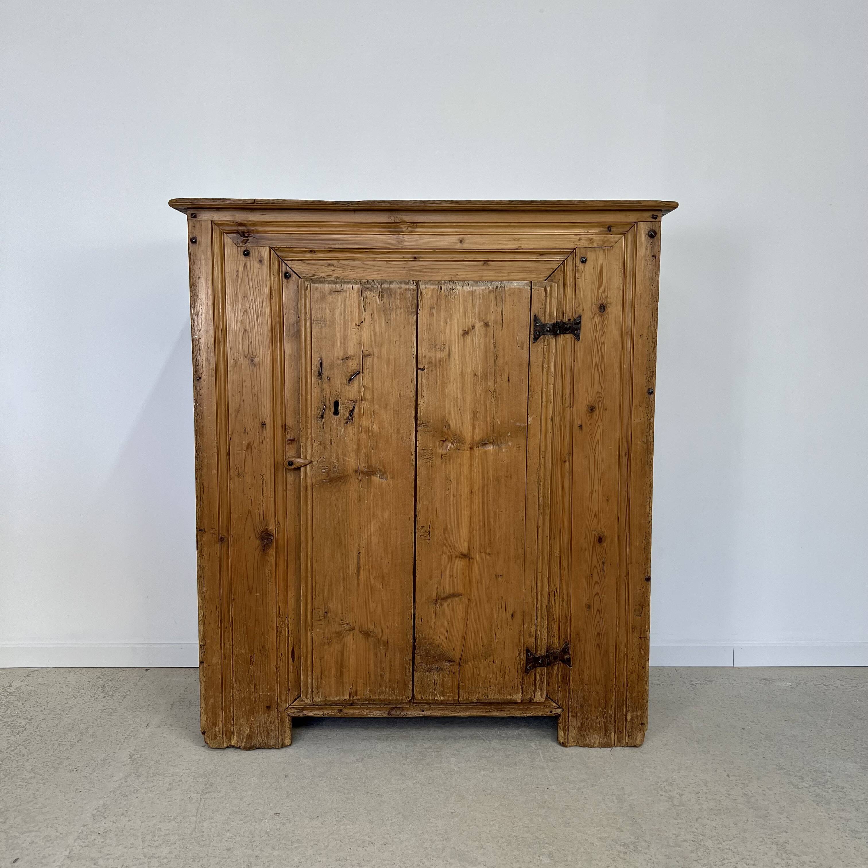 Authentique Meuble Armoire De Montagne, Confiturier, Savoie Alpes Art Alpin Du XVIIIe Siècle