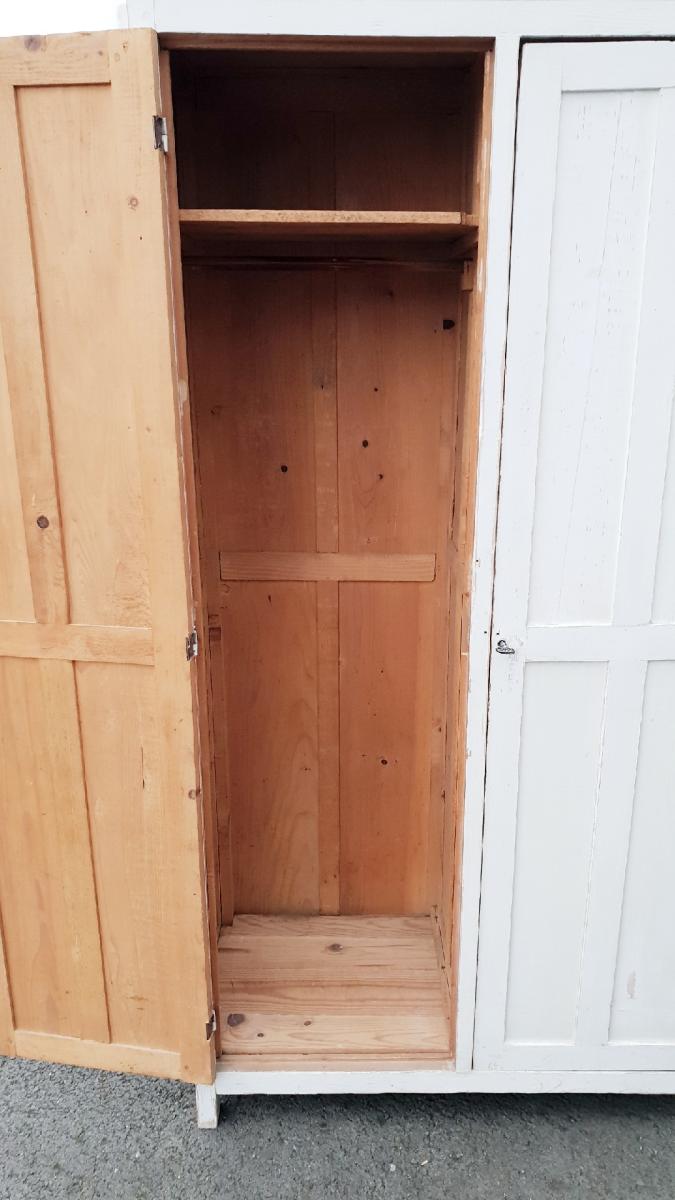 Vintage parisian wardrobe