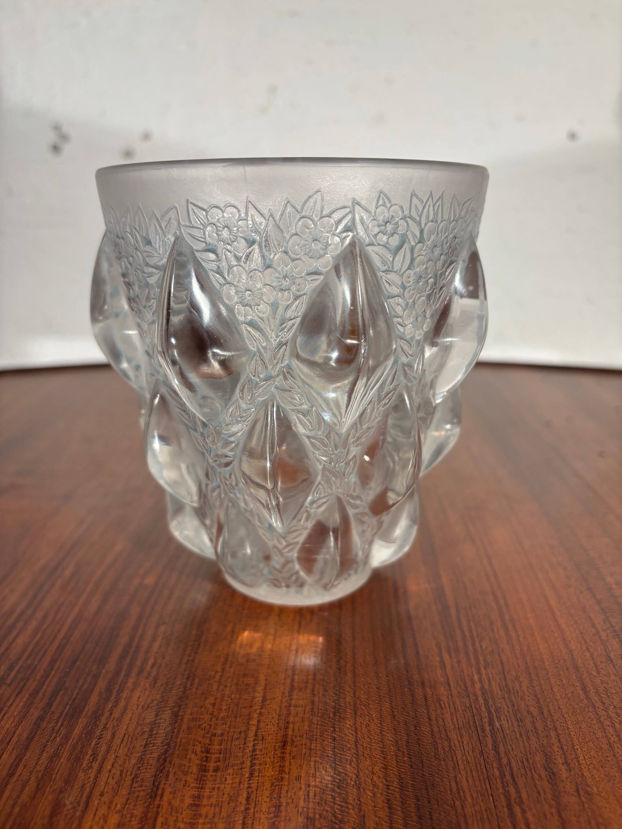R-Lalique vase