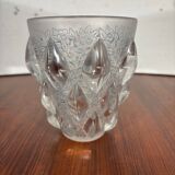 R-Lalique vase
