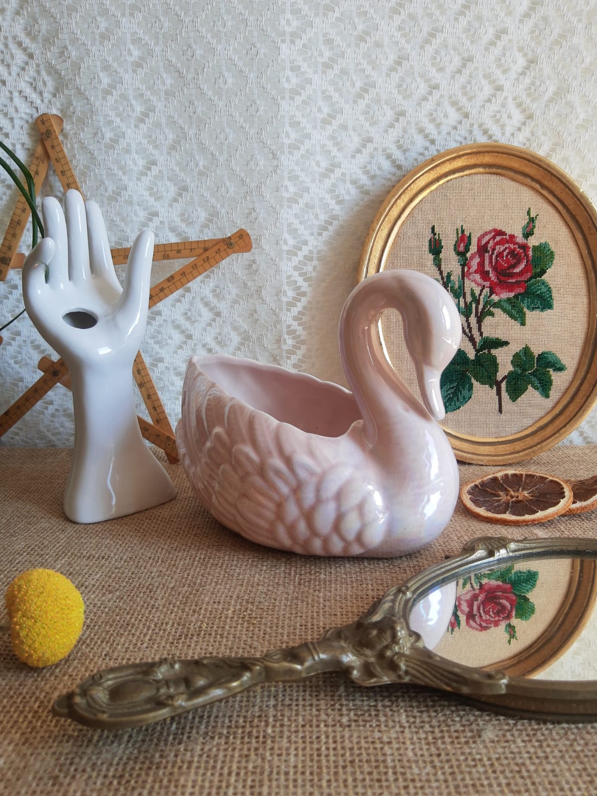 Sia Vintage Pink Pearl Swan Shaped Planter
