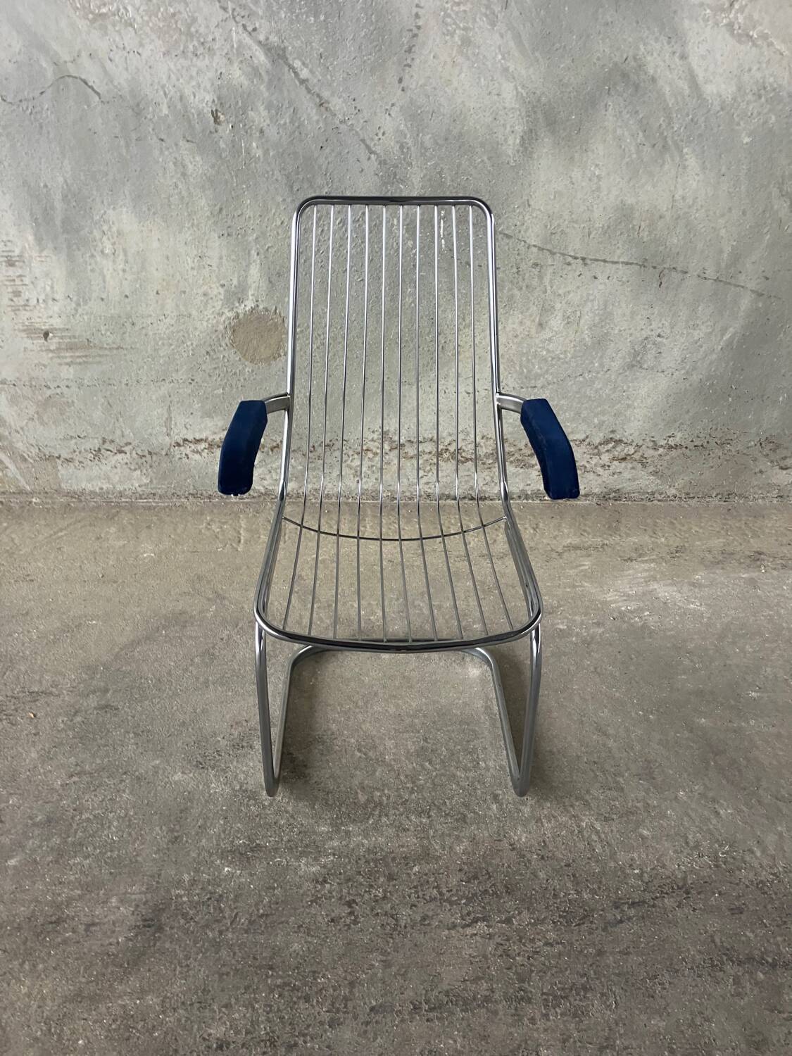 Pair of vintage chrome chairs from the 1970s