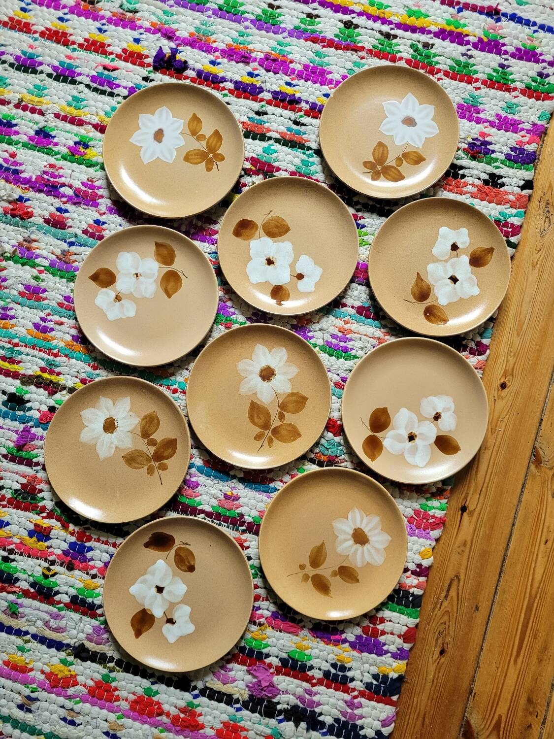 Lot de 10 assiettes à dessert en grès MDL