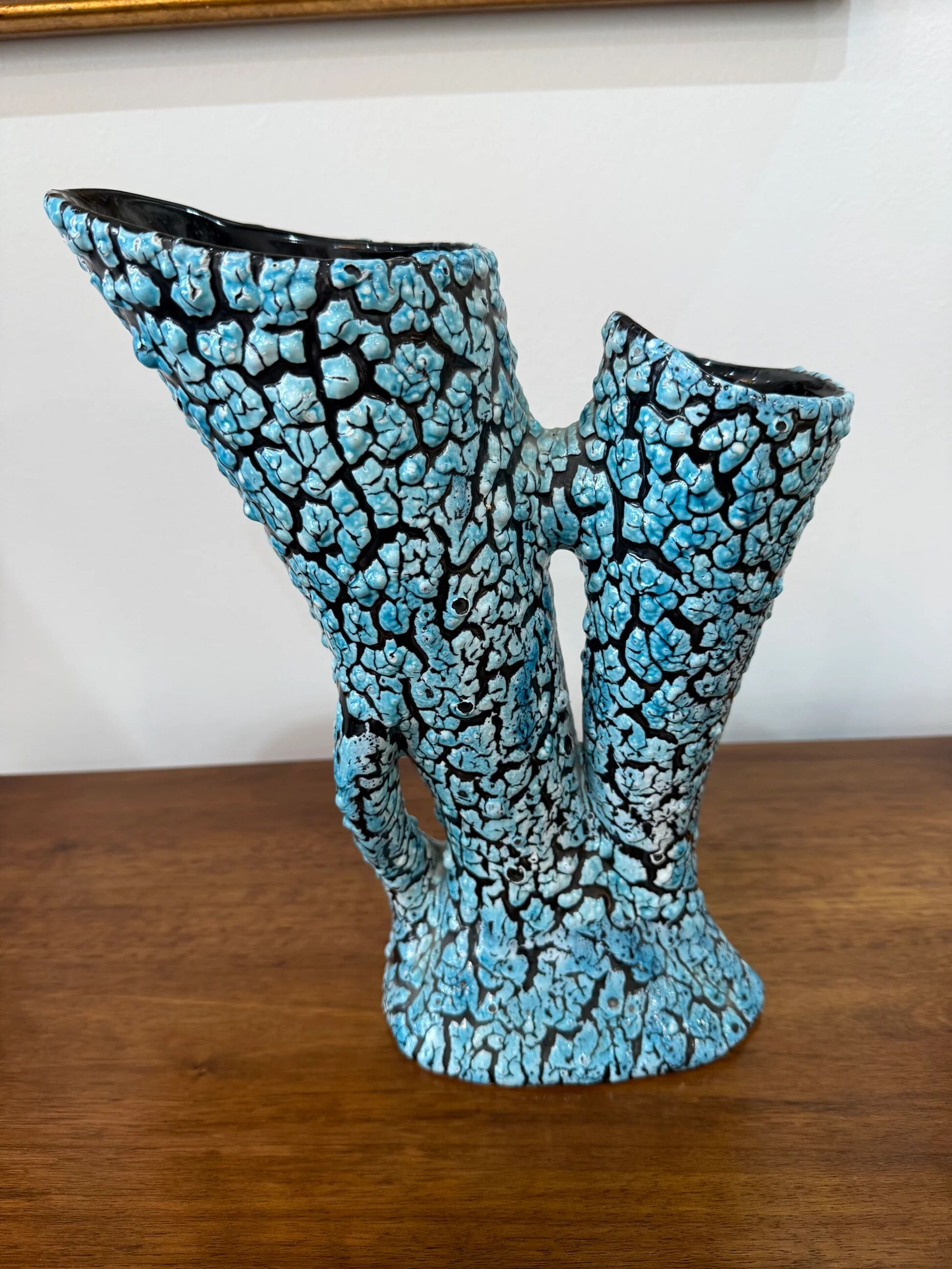 Large sculptural ceramic vase with textured turquoise blue and black glaze – Double horn – H. 31 cm