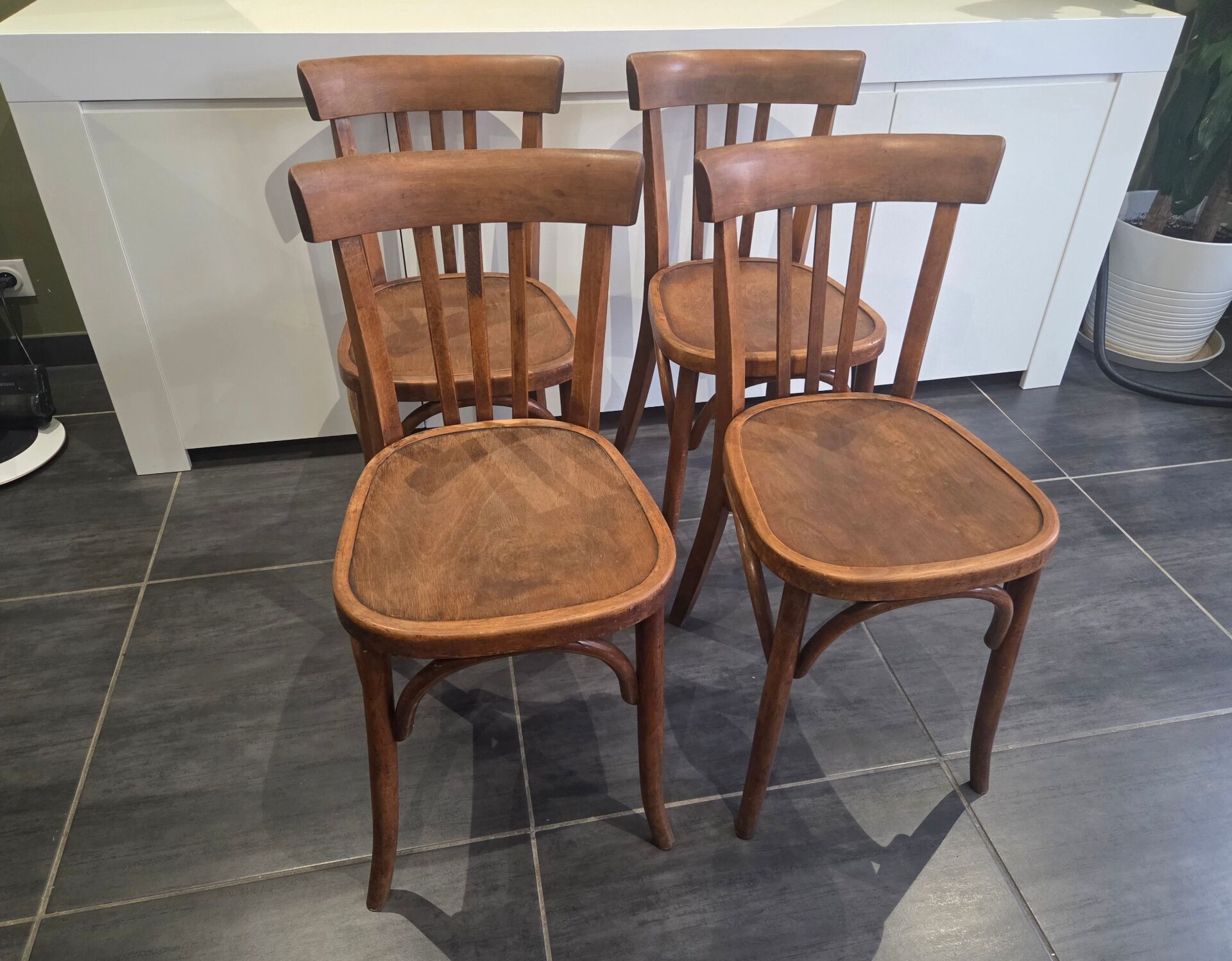 Lot de 4 chaises de bistrot Fischel vintage, années 1970