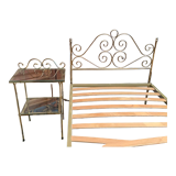 Lit une personne de style romantique en laiton avec table de chevet
