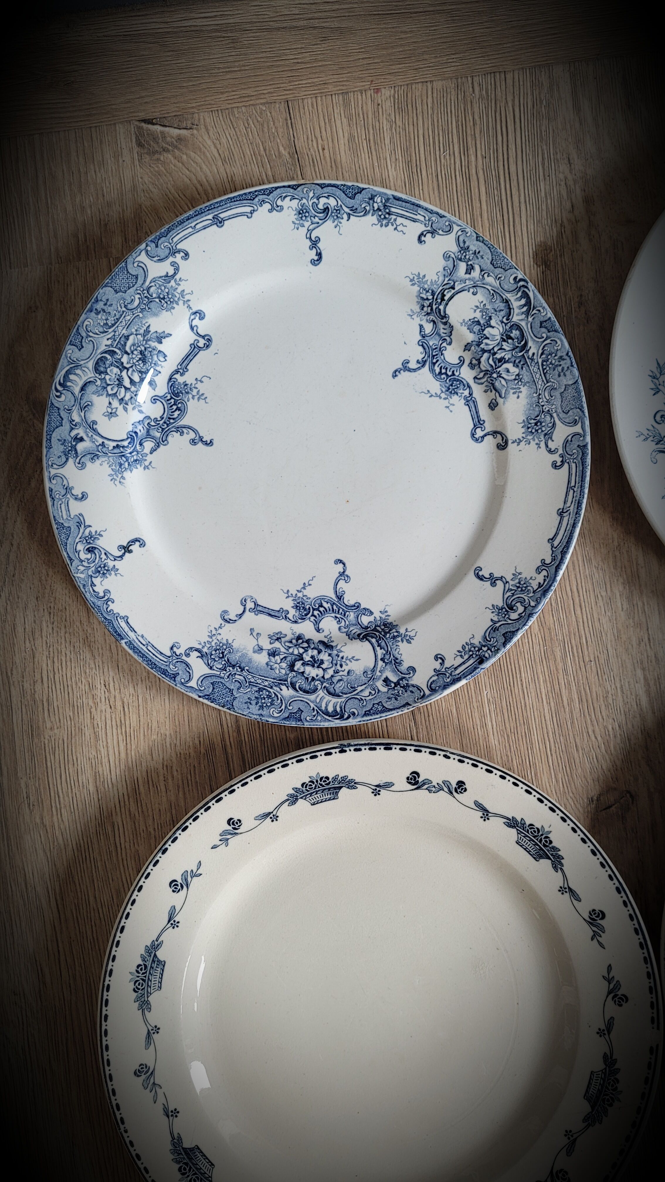 Set 4 blue mismatched plates