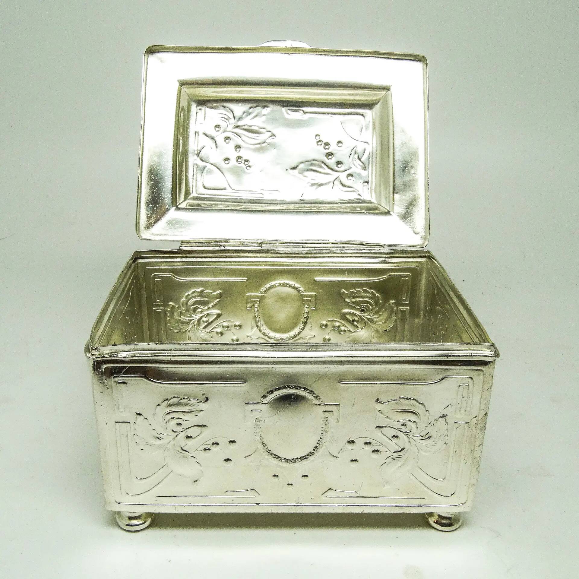 Sugar bowl, Art Nouveau, silver-plated brass, Poland, early 20th century