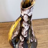 Vase de style fat lave avec poignée, victoire, glaçage goutte à goutte violet, jaune et noir