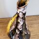 Vase de style fat lave avec poignée, victoire, glaçage goutte à goutte violet, jaune et noir