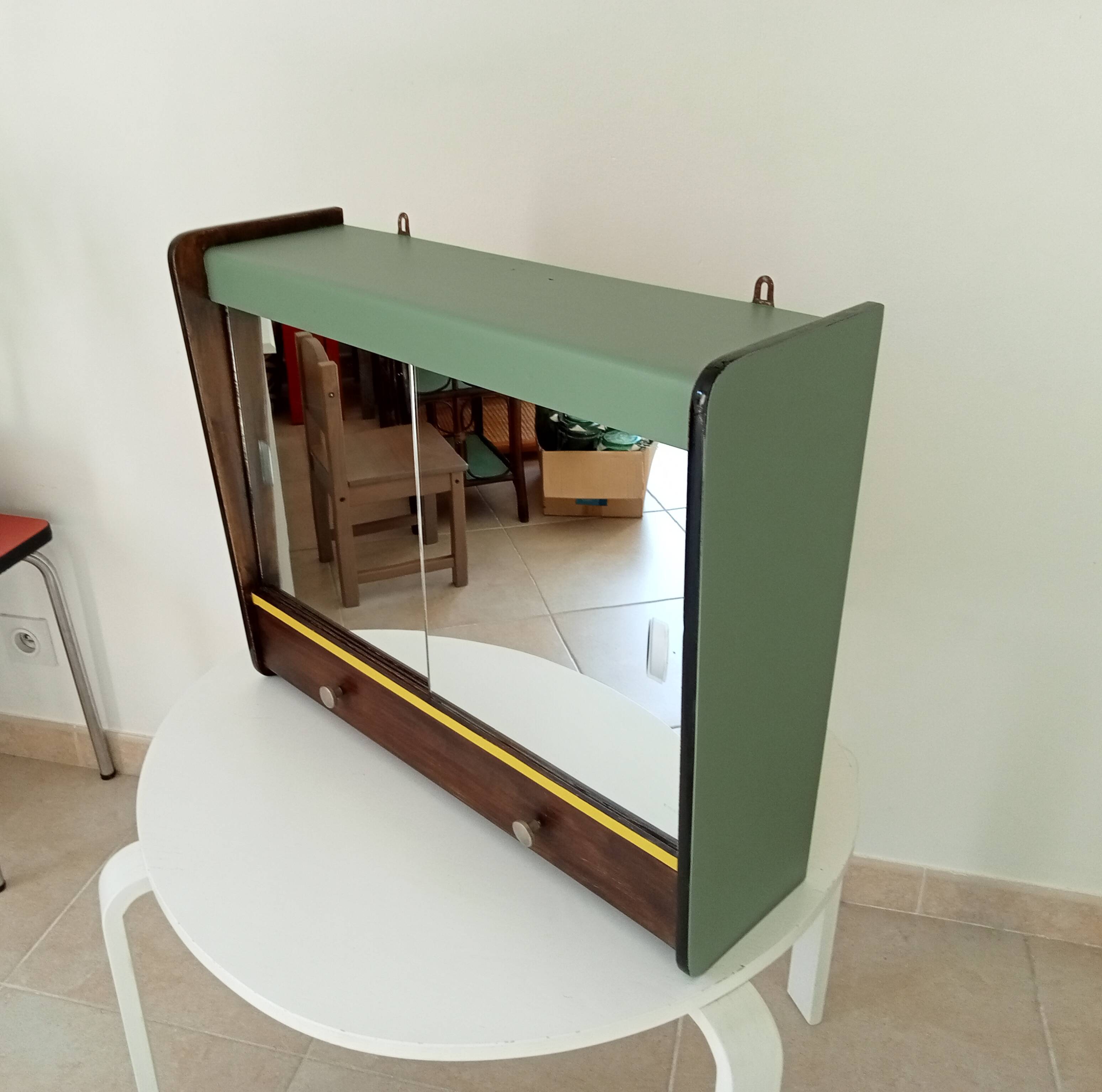Vintage medicine cabinet 50s/60s