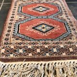 Handmade Pakistani rug