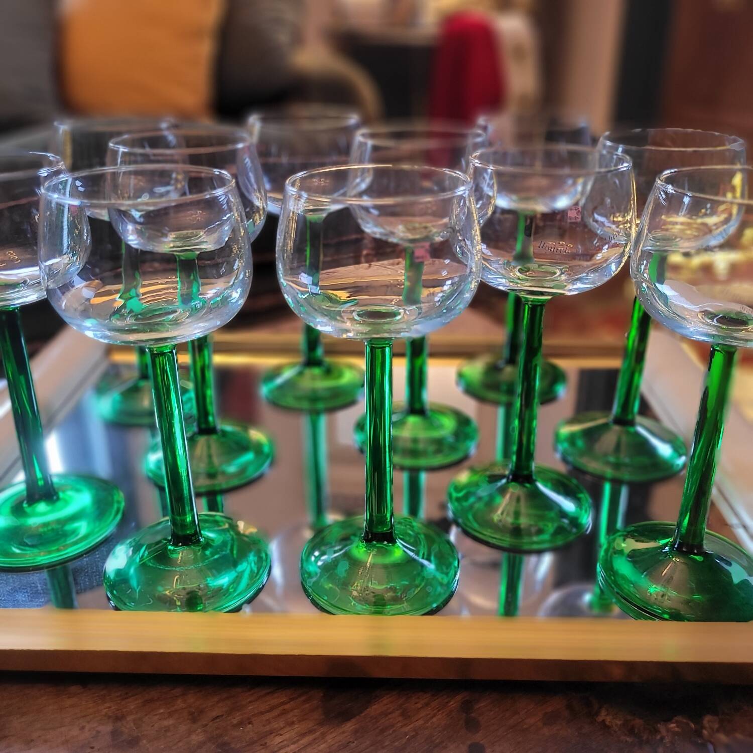 Verres d’Alsace à pied vert. Années 70