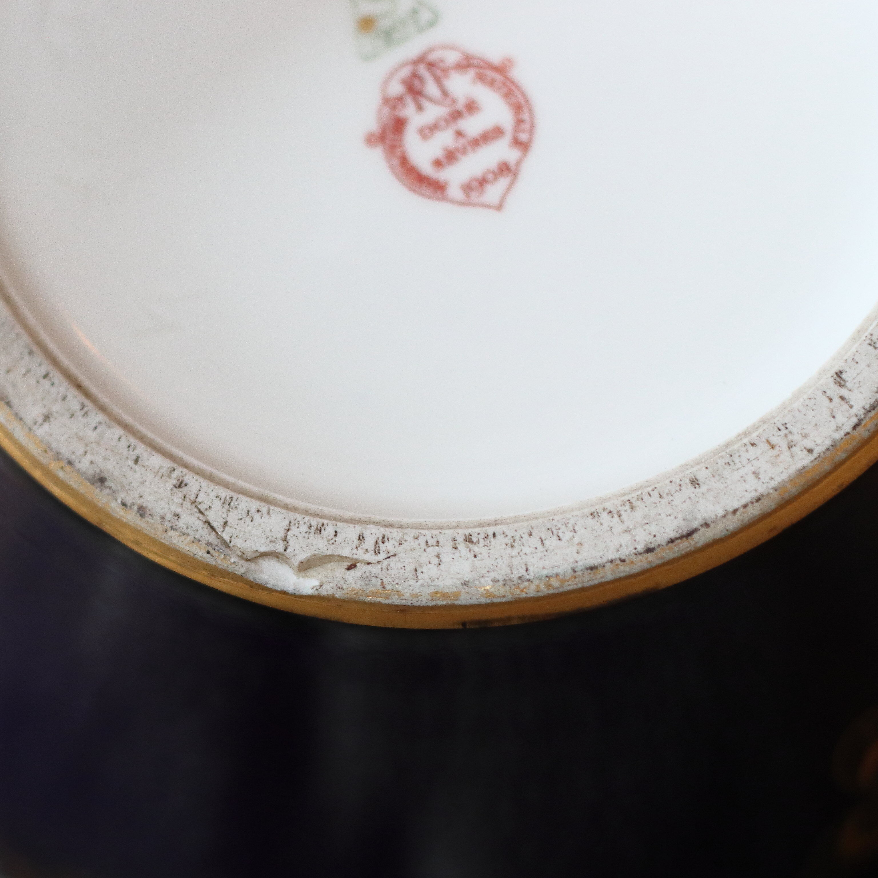 Vase in blue porcelain of Sèvres early twentieth century, 48 cm