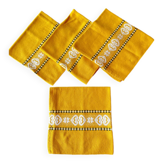 4 serviettes de table vintage