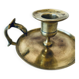 Candle holder with handle