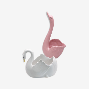 Vintage swan pot cache