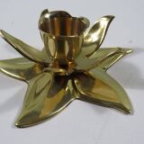 Ensemble de 7 bougeoirs en forme de fleur en laiton lourd brillant, 1970-1980